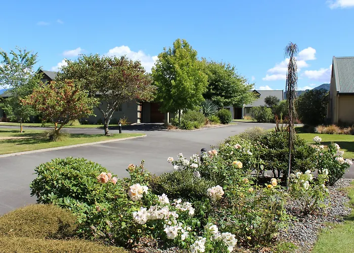 Airport Hotel: Vintners Retreat